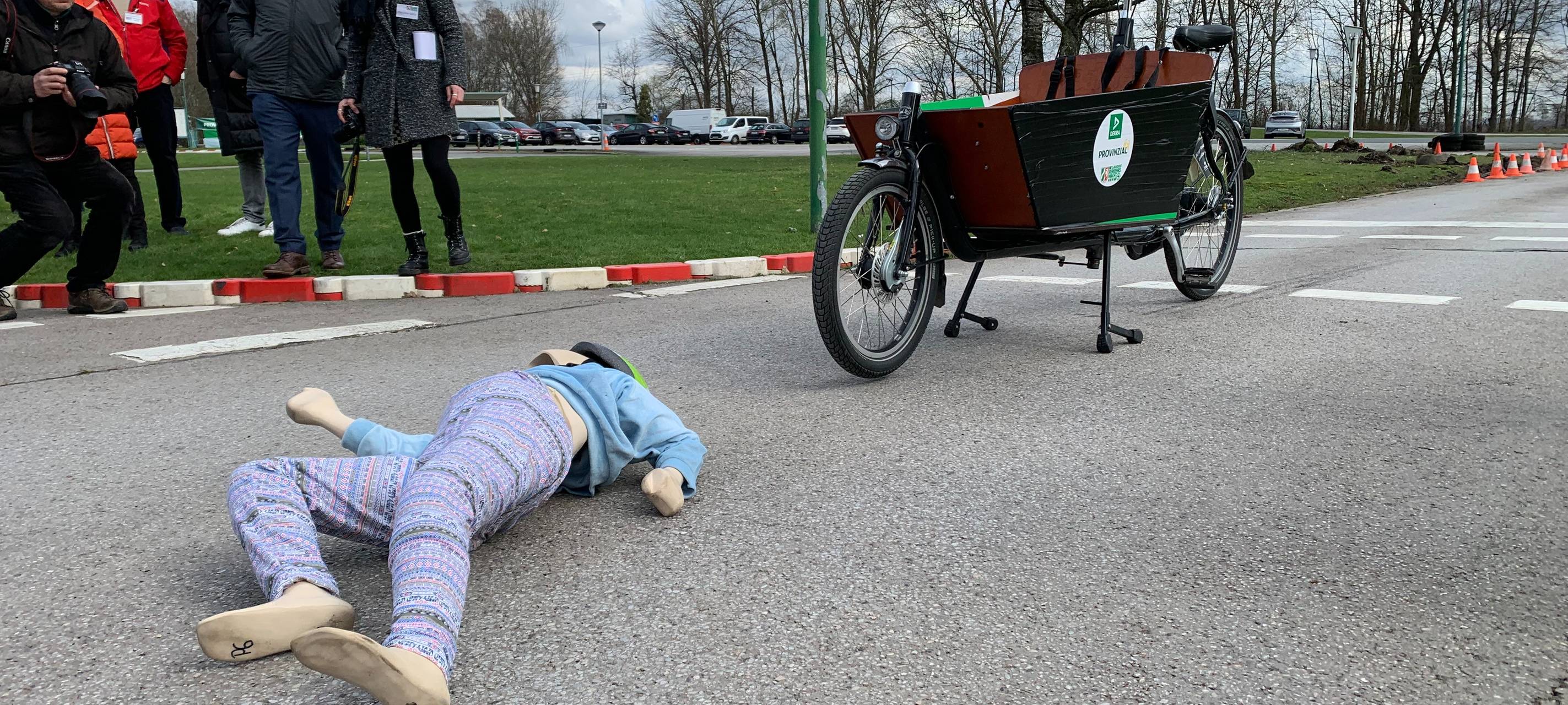 crashtest-lastenrad-radio-essen-verkehrsuebungsplatz-frillendorf