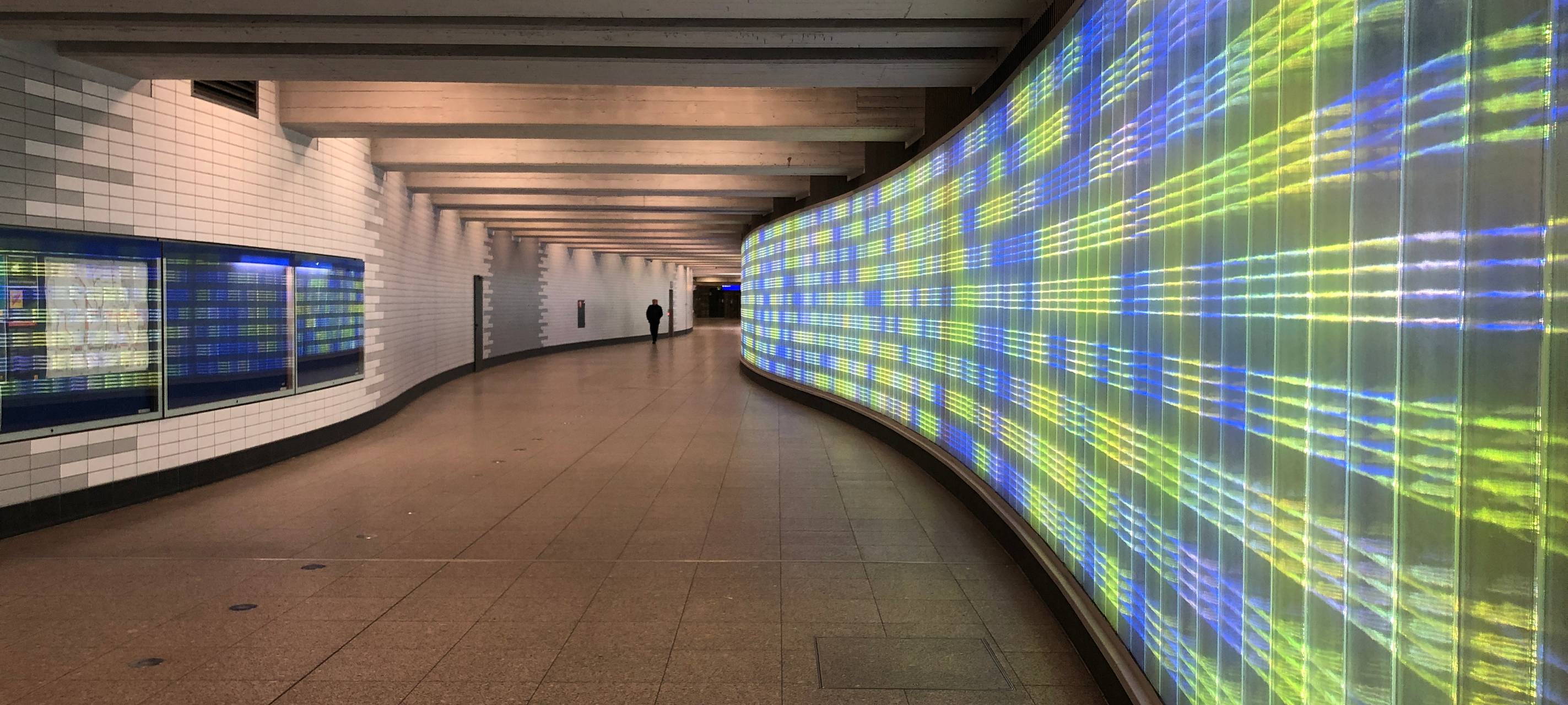 evag-ruhrbahn-tunnel-radio-essen-energie-licht