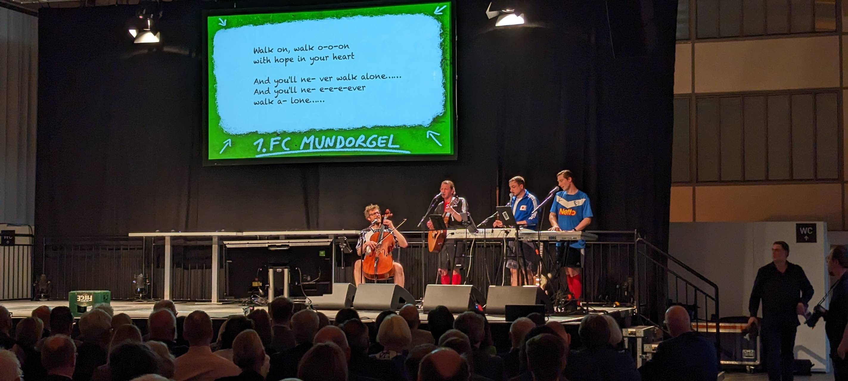 Besondere Ausstellung in Essen: Fußball im Ruhrgebiet