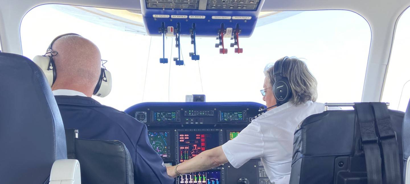 Neues Luftschiff fliegt über Essen