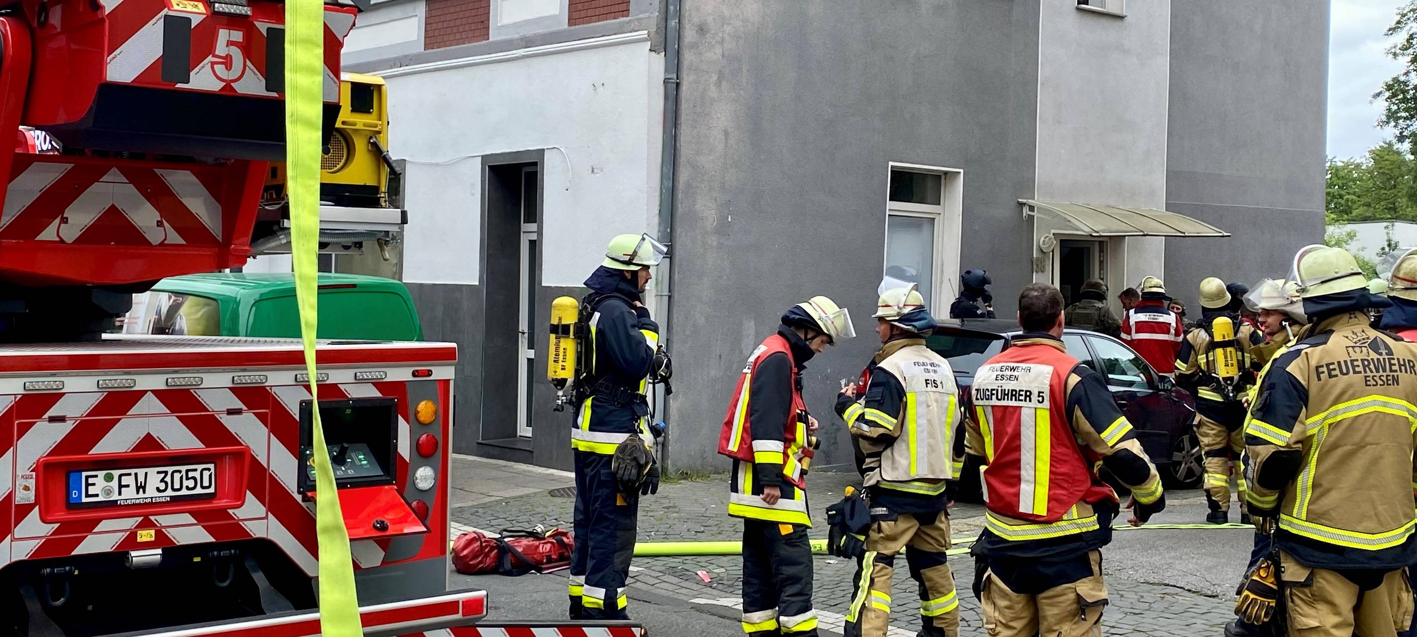Polizei und Feuerwehr in Essen im Großeinsatz - Live-Ticker