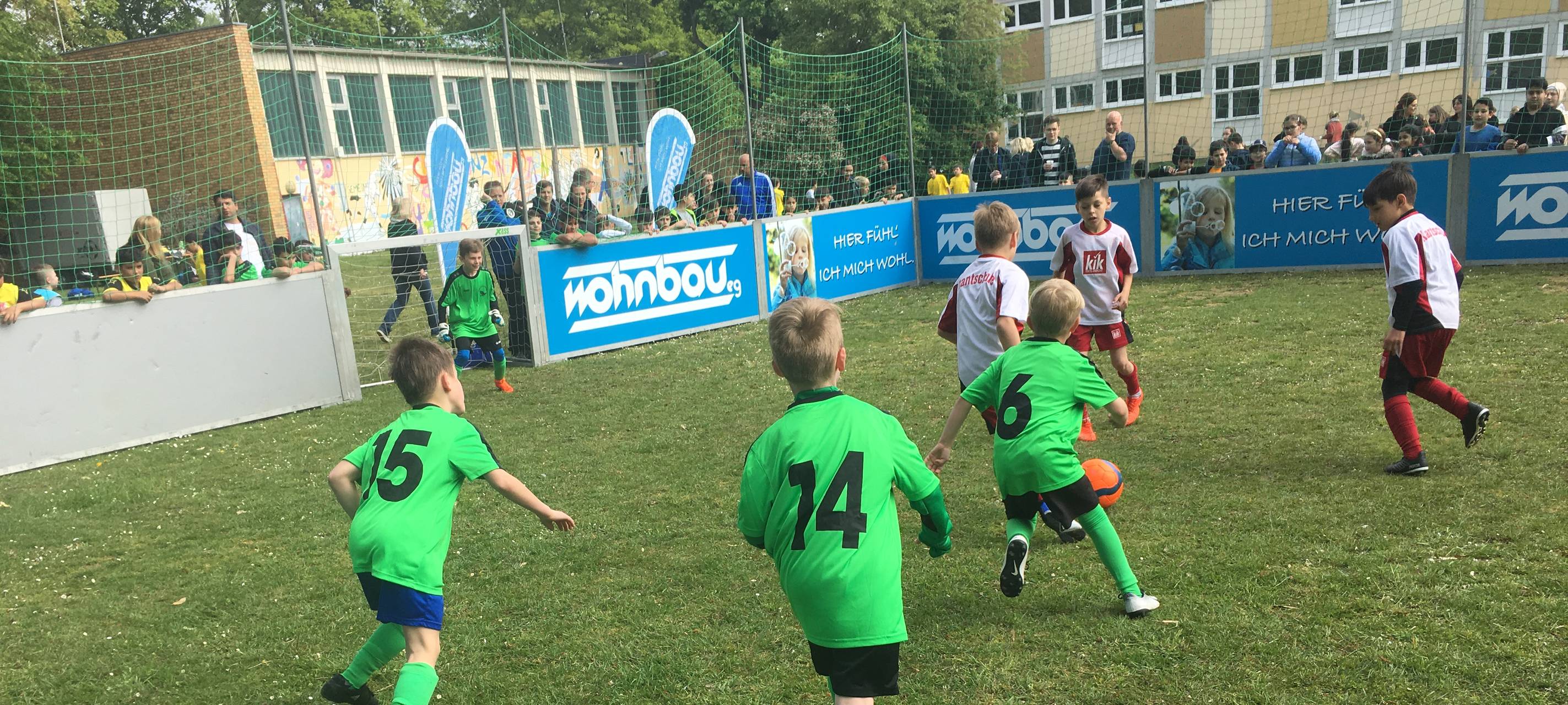 Grundschulen in Essen wollen Stadtmeister im Fußball werden
