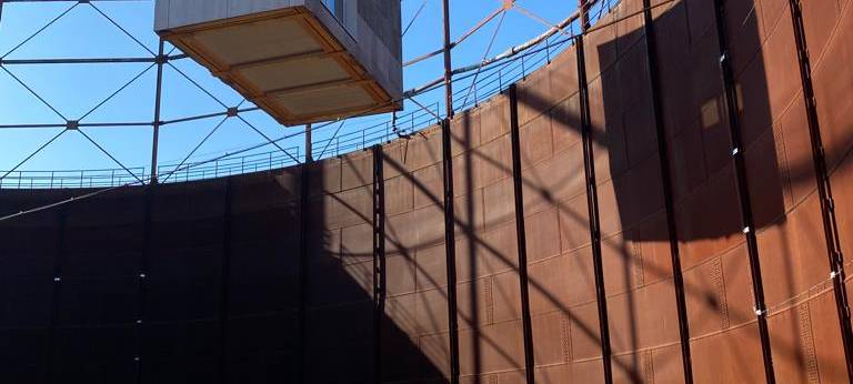 Essen baut Tiny House an neuem Ort auf