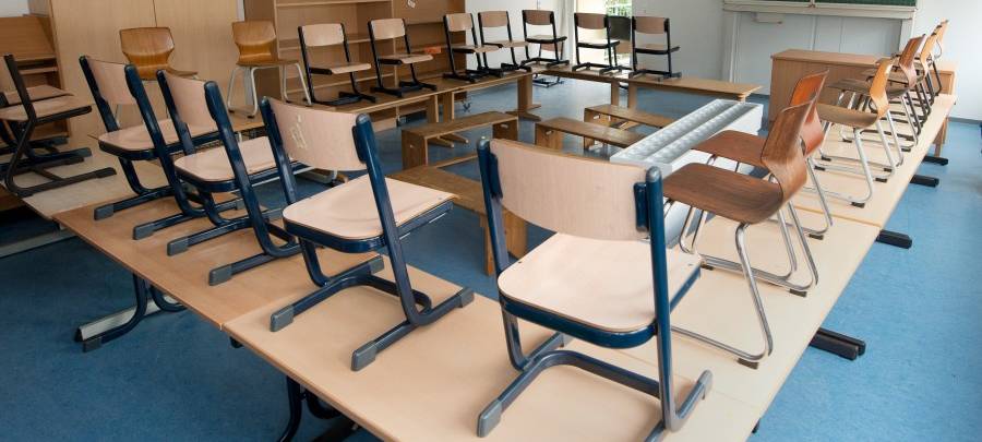 Klassenzimmer Schulraum