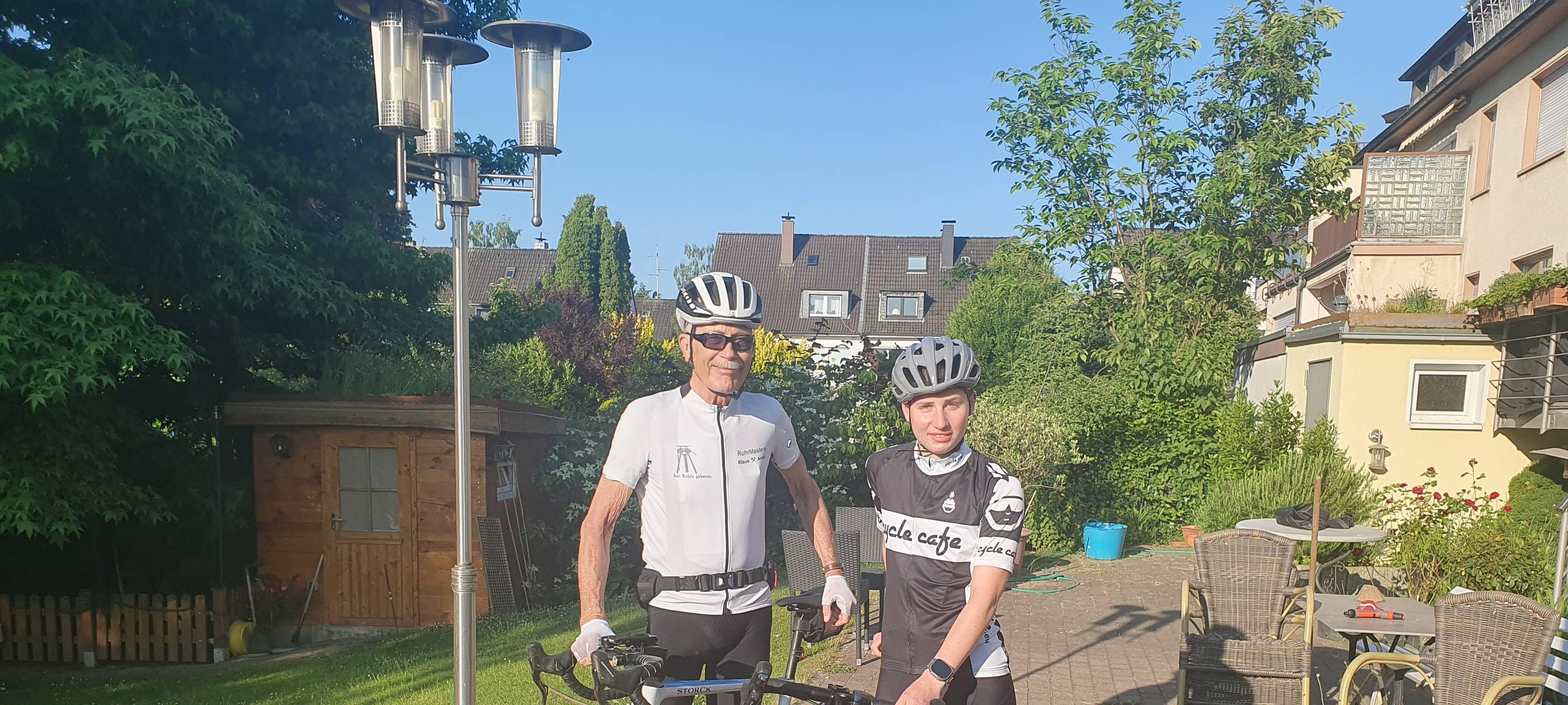 Ungewöhnliches Radfahrer-Duo aus Essen in den Alpen