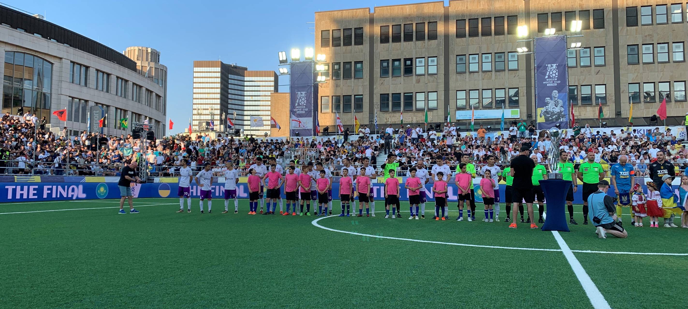 Kleinfeldfußball-WM in Essen: Viele Fans und ein glücklicher Sieger