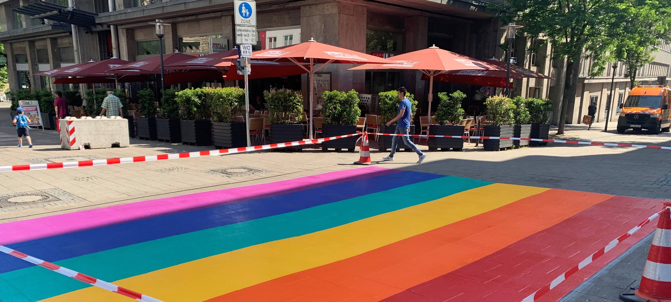 Regenbogen auf Kreuzung in Essen verschwunden