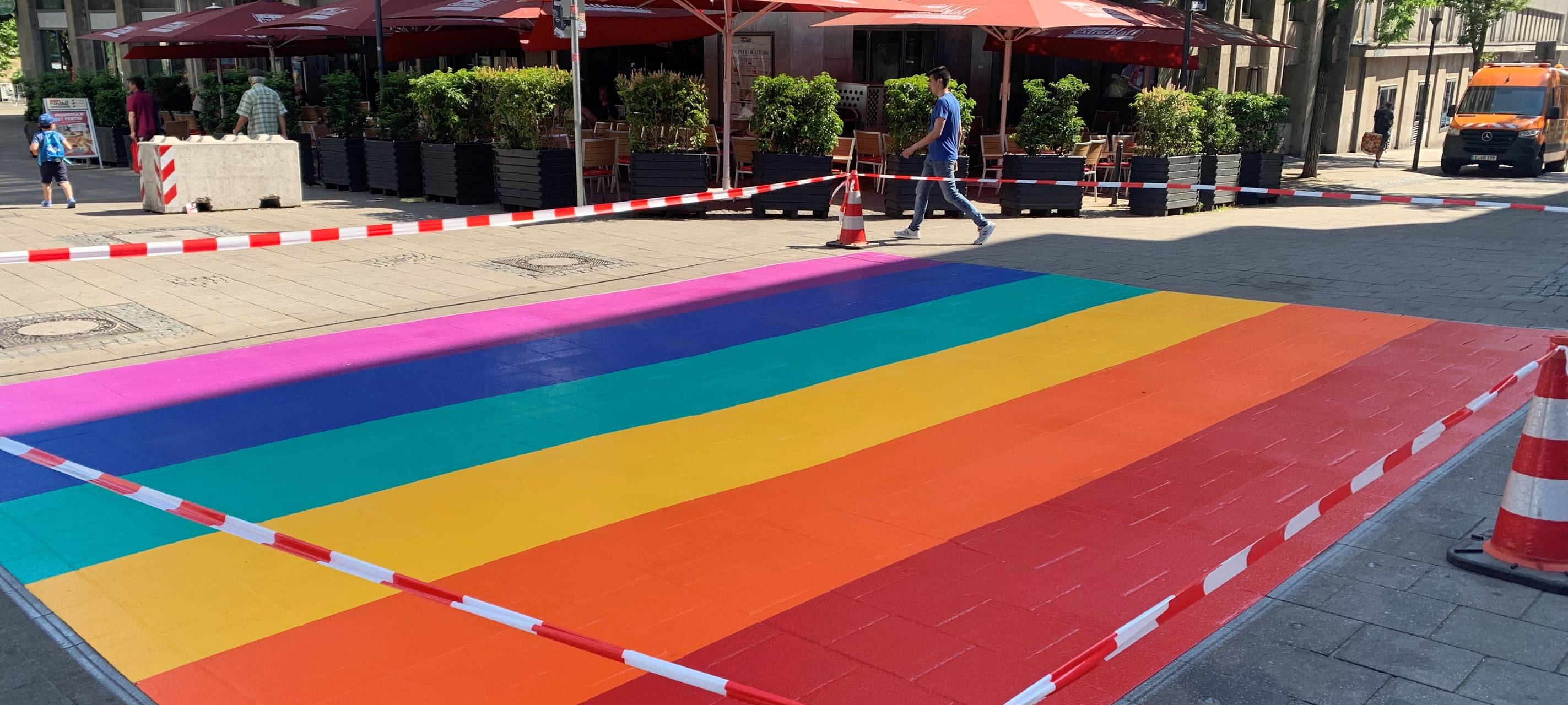 Regenbogen-Flächen in Essen: Stadt setzt Zeichen für Toleranz und Vielfalt