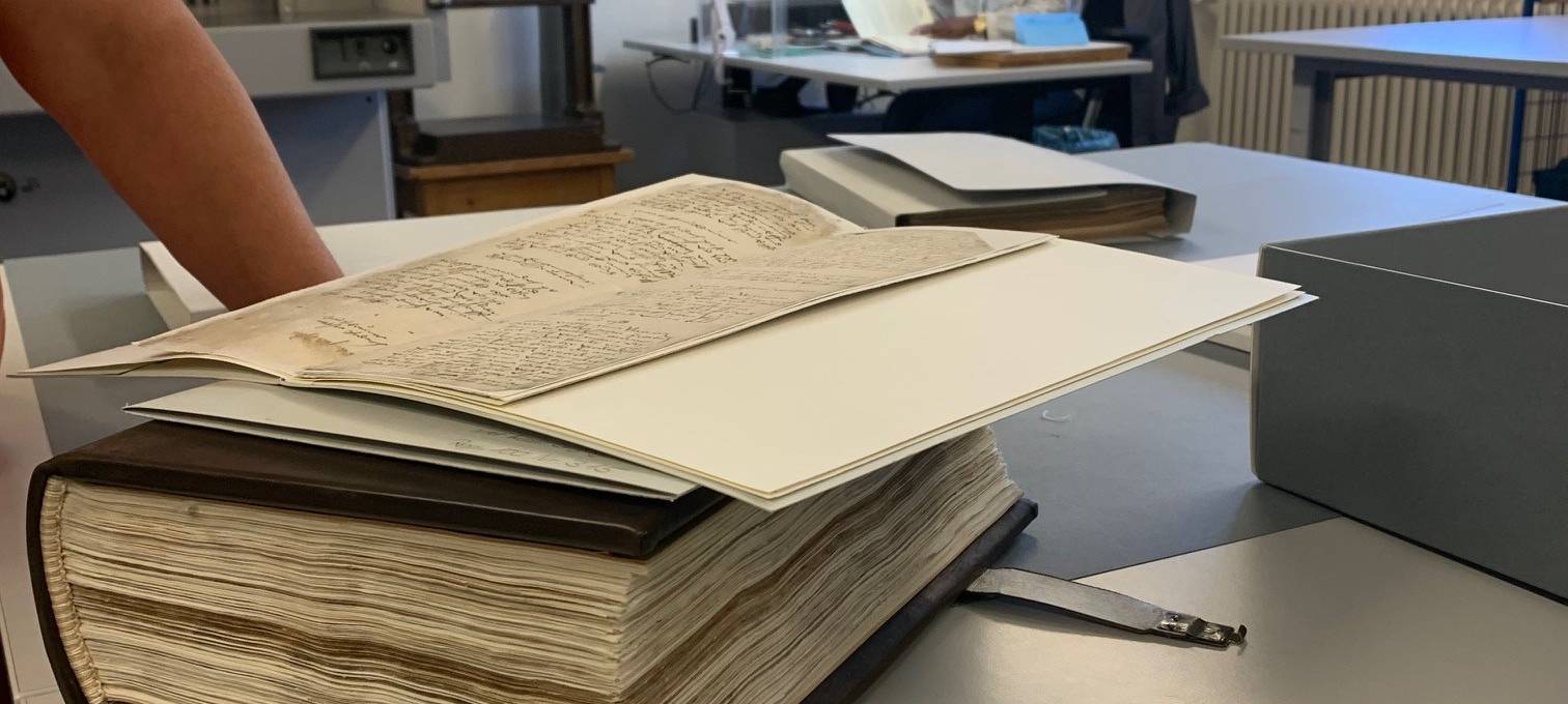 Folge 83: Im Essener Stadtarchiv mit Merlin Goriß - exklusive Führung