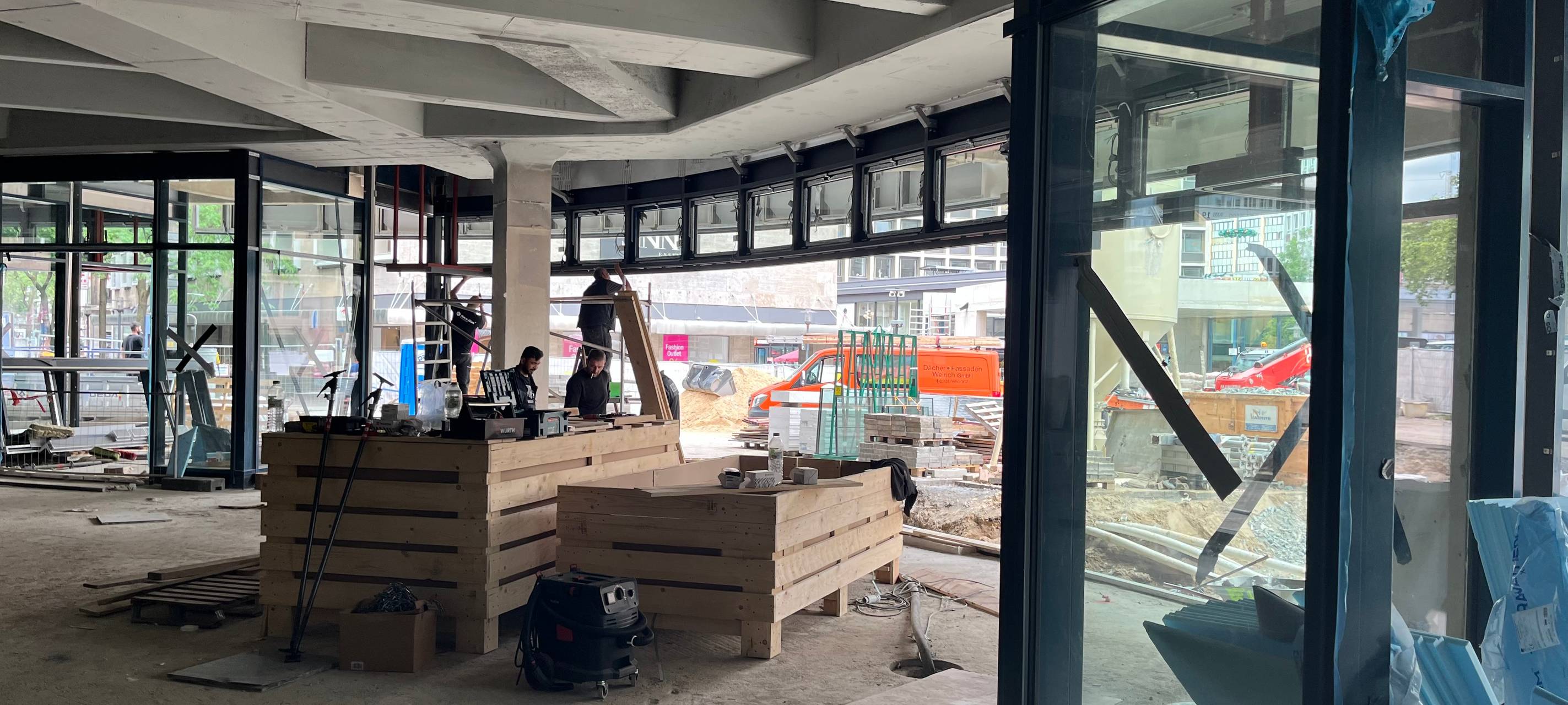 Willy-Brandt-Platz bleibt noch länger eine Baustelle