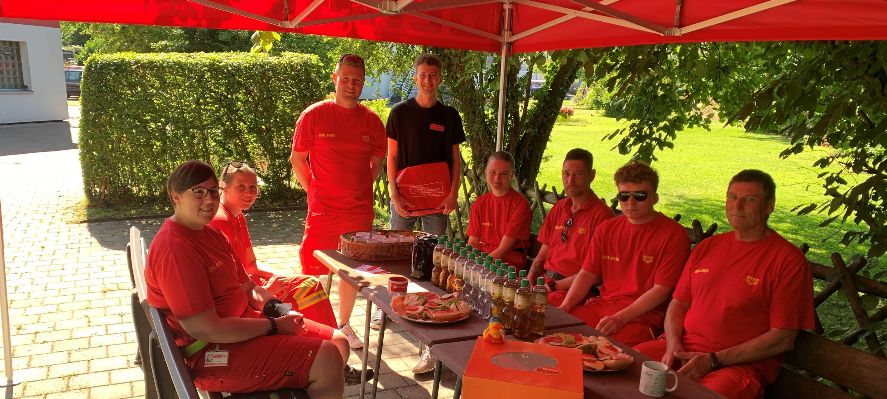 Die Radio Essen-Brötchenbringer: Wir bringen Euch Euer Frühstück!