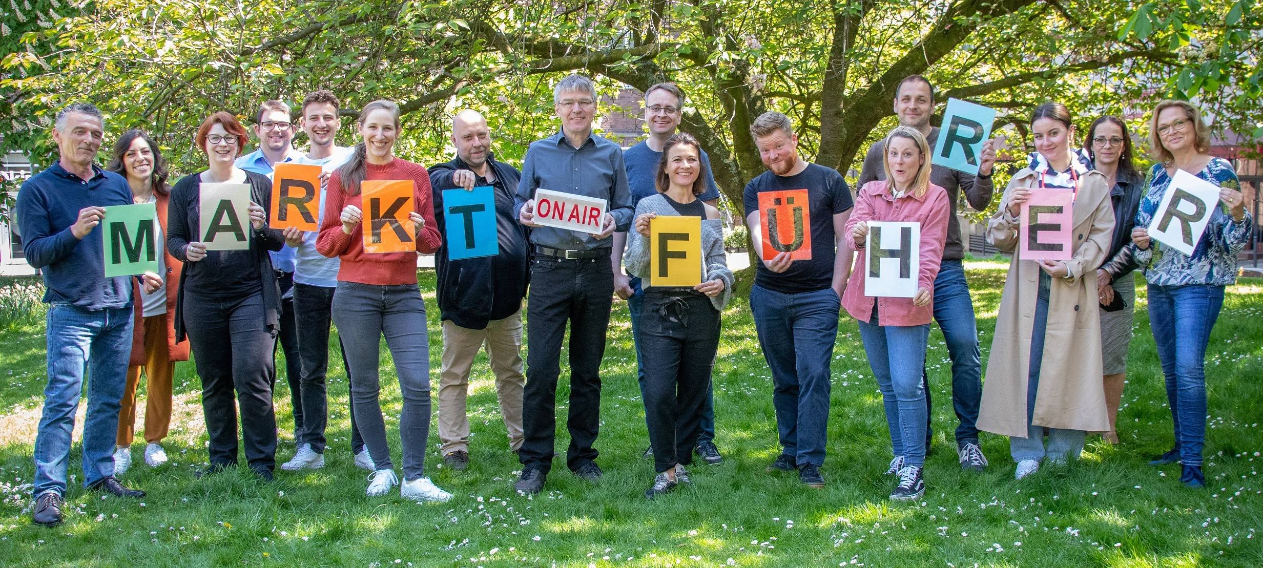 Das Team von Radio Essen präsentiert sich als Marktführer.