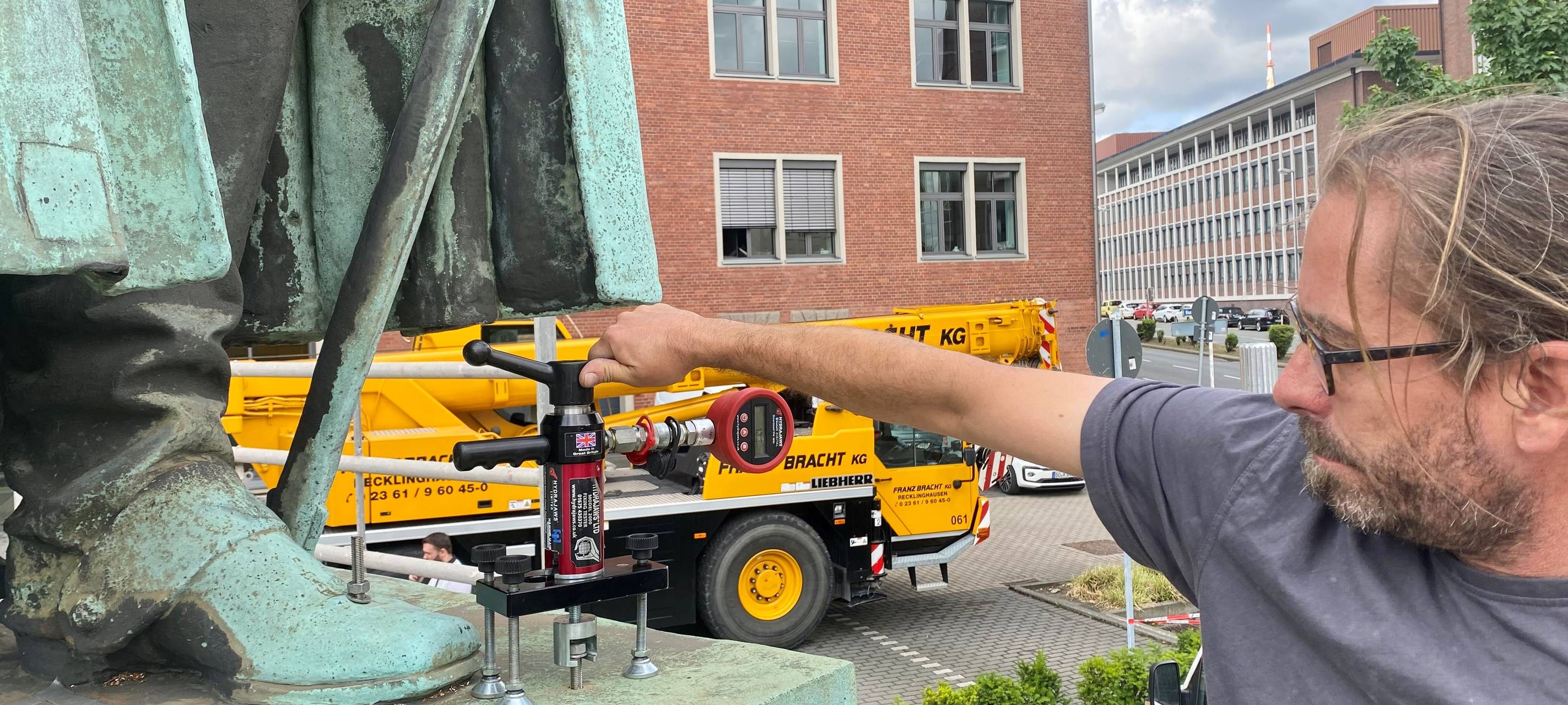 Bismarck-Statue in Essen kehrt zurück an ihren Platz