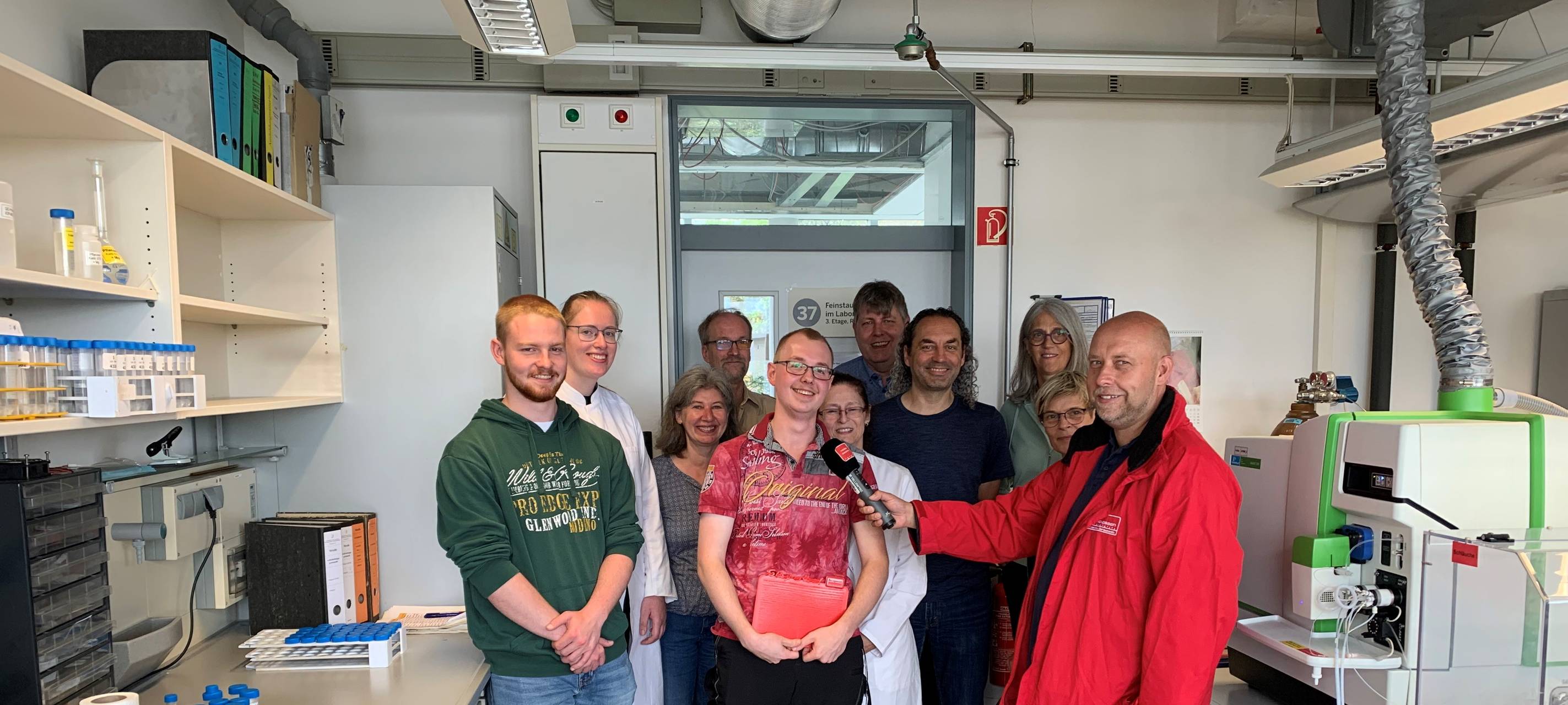 Die Radio Essen-Brötchenbringer: Wir bringen Euch Euer Frühstück!