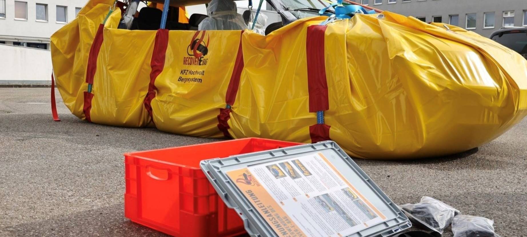 Feuerwehr Essen: So werden brennende E-Autos gelöscht