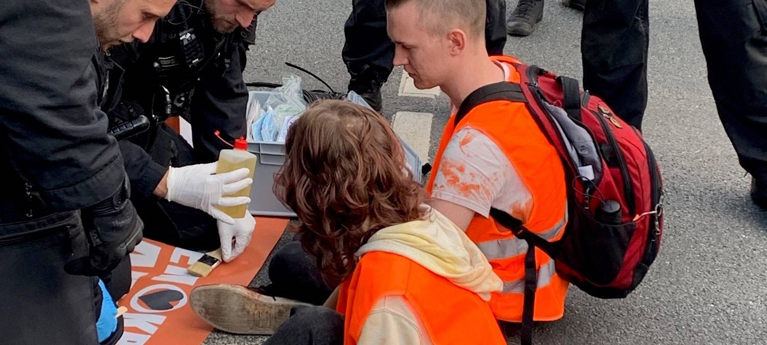 Klimaaktivisten in Essen legen Verkehr lahm