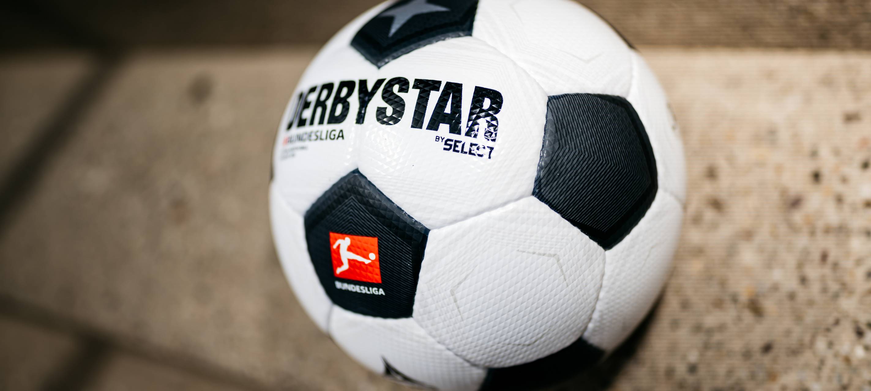 "Bleib am Ball" in Essen: Wettbewerb mit dribbeln, sprinten und schätzen