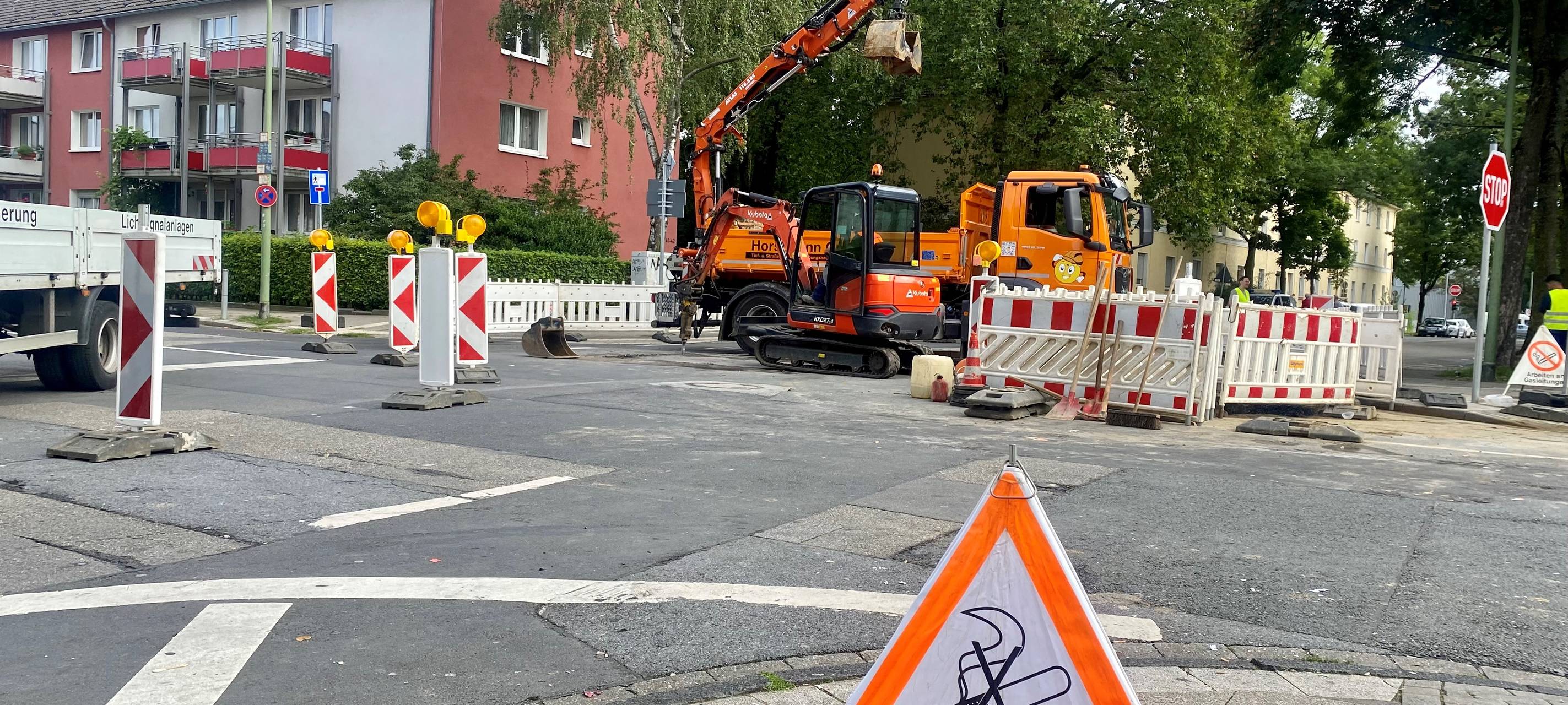 Gasleitung in Essen kaputt - Kreuzung gesperrt