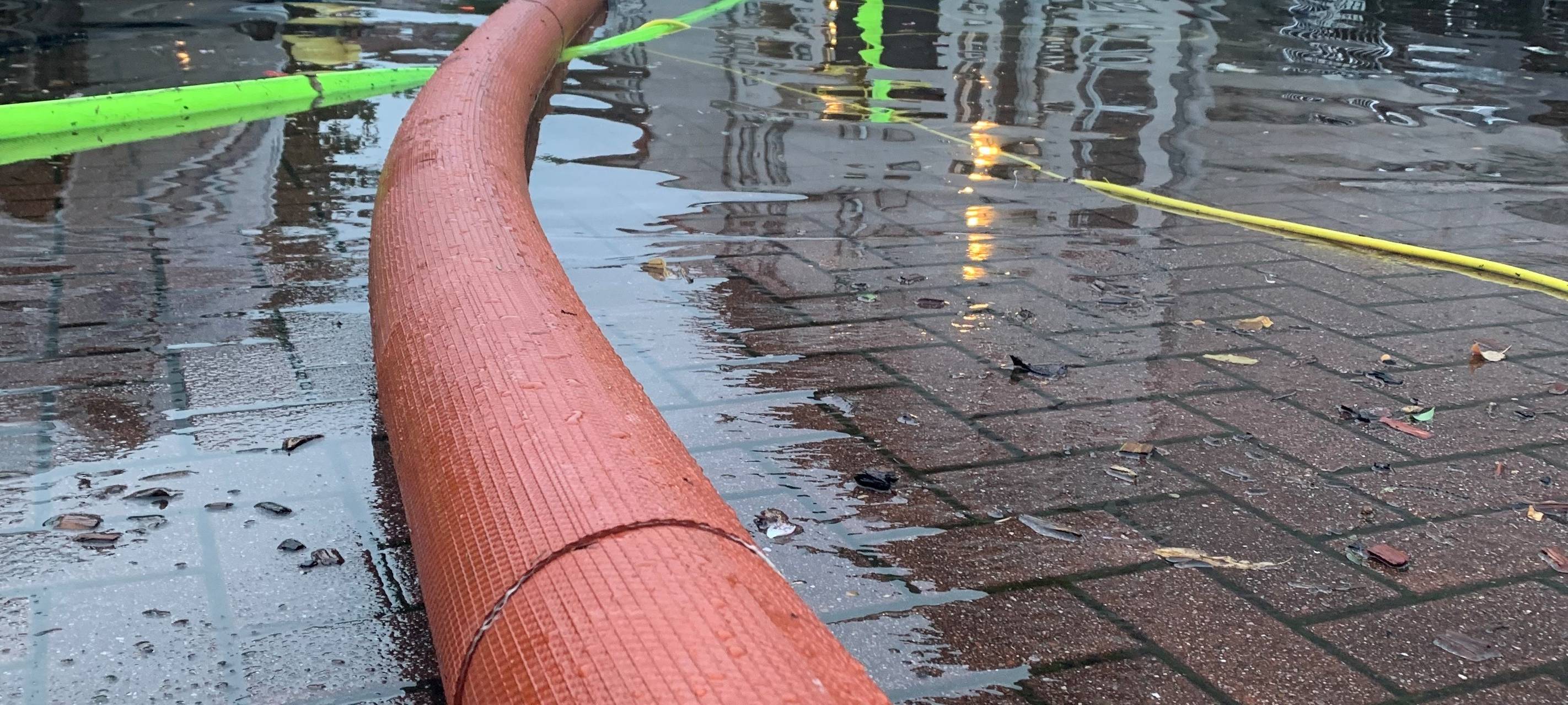 Unwetter in Essen: Vollgelaufene Keller und überflutete Straßen