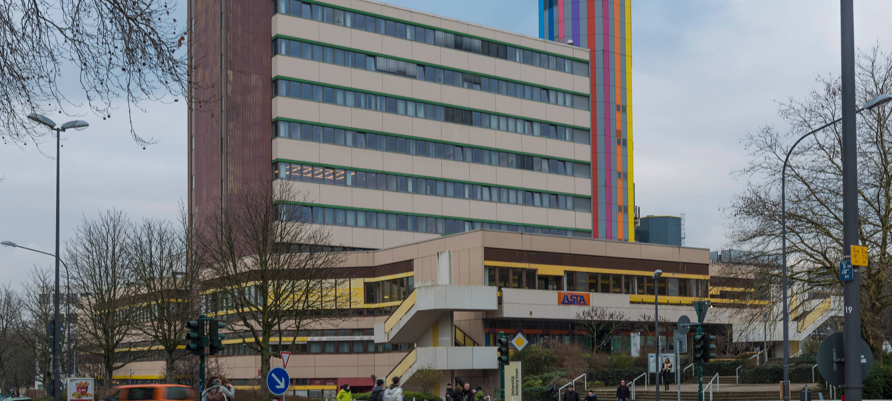 Universitaet Duisburg-Essen