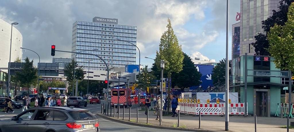 Essen: Großer Feuerwehreinsatz am Berliner Platz