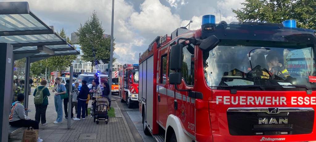 Feuerwehrleute aus Essen demonstrieren gegen höheres Alter für Renteneintritt
