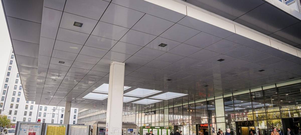 Frau aus Essen greift Bundespolizisten an