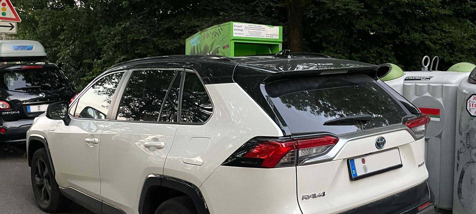 Auto in Essen gestohlen - Fotofahndung