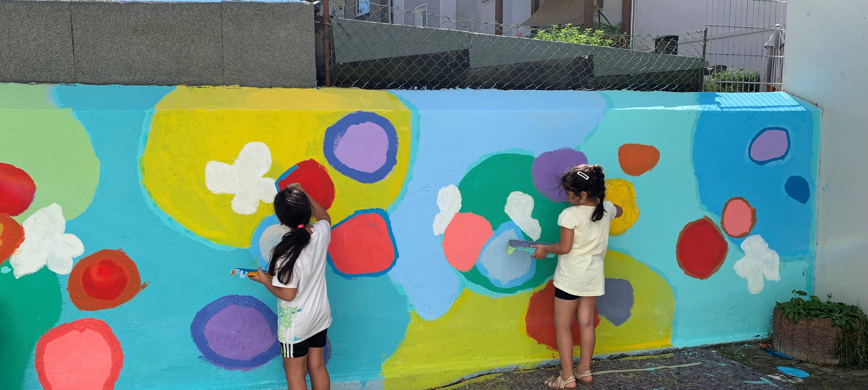 Schüler in Essen verschönern ihre Schule