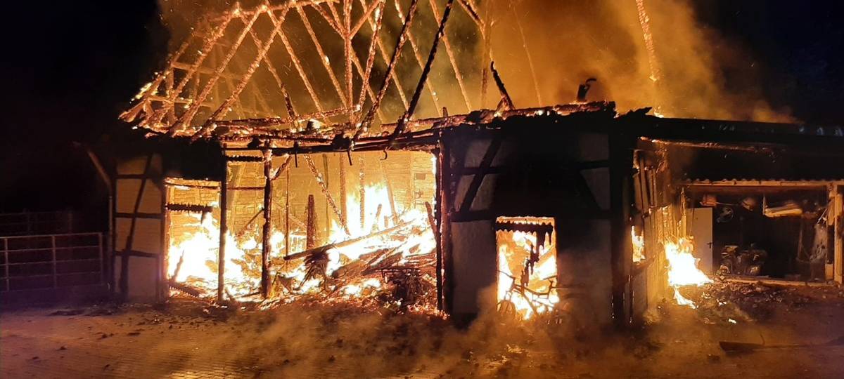 Brand in Essen: Scheune auf Bauernhof zerstört