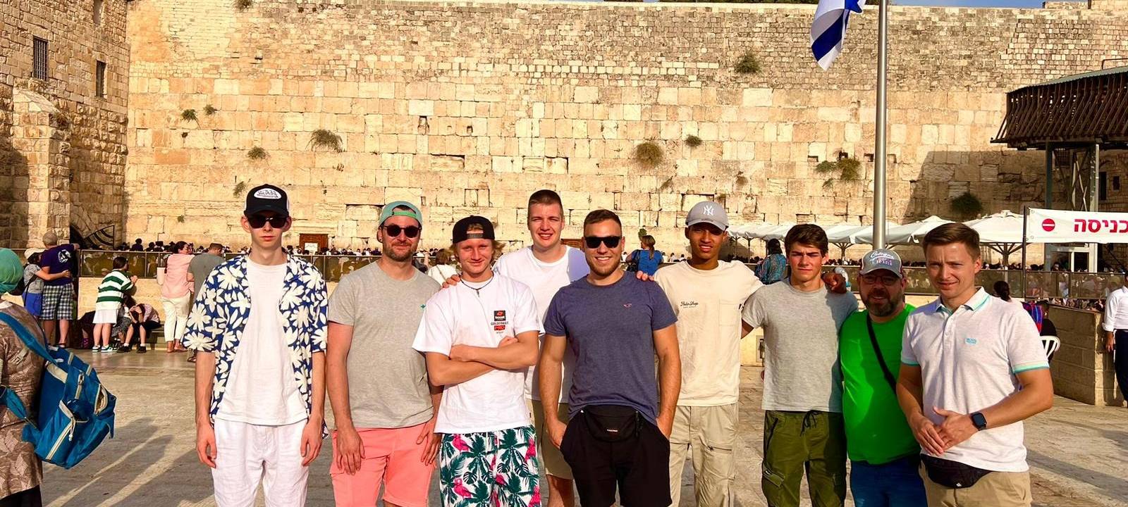 Jugendgruppe aus Essen Tel Aviv 08.10.23 Krieg Hamas Israel