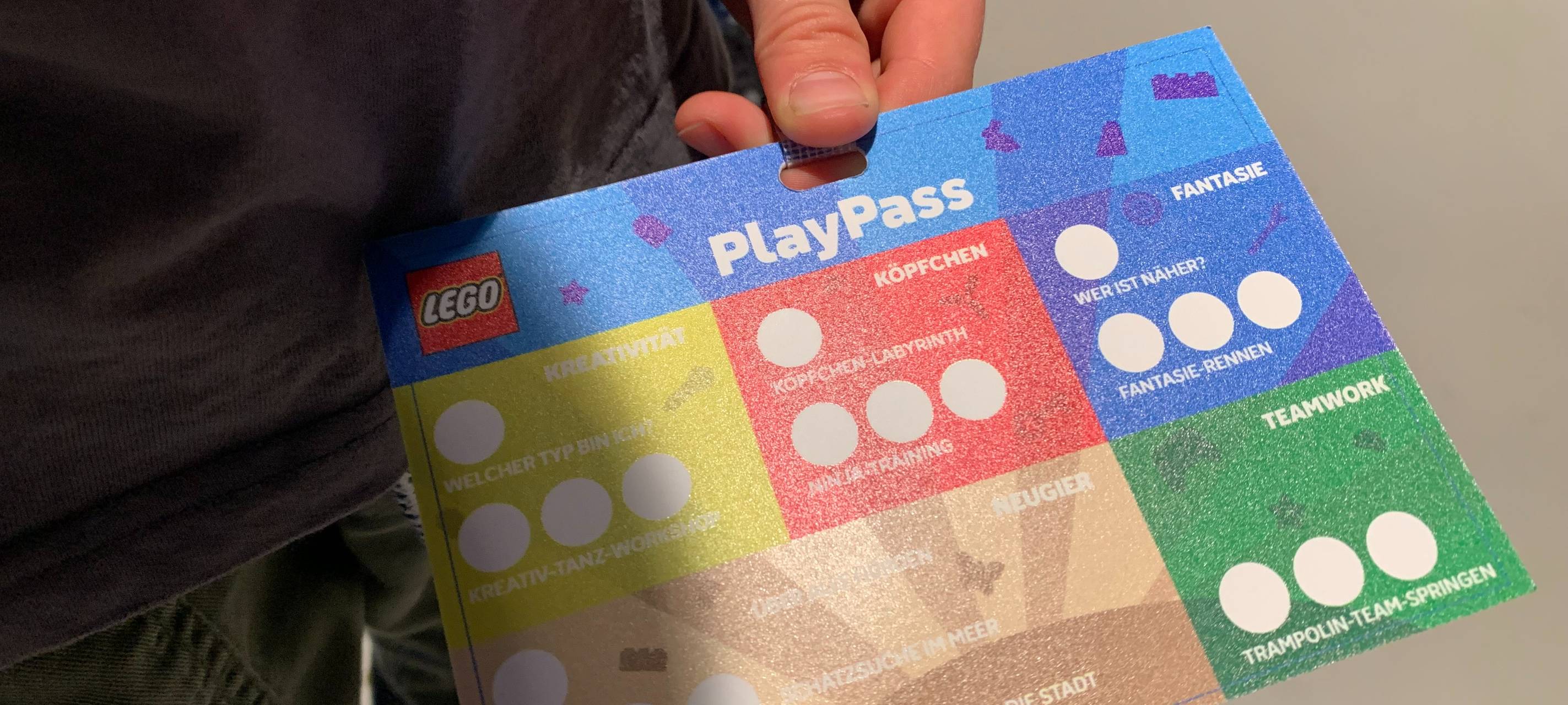 Der LEGO Play-Pass: Hier kamen die Stempel nach den Stationen drauf.