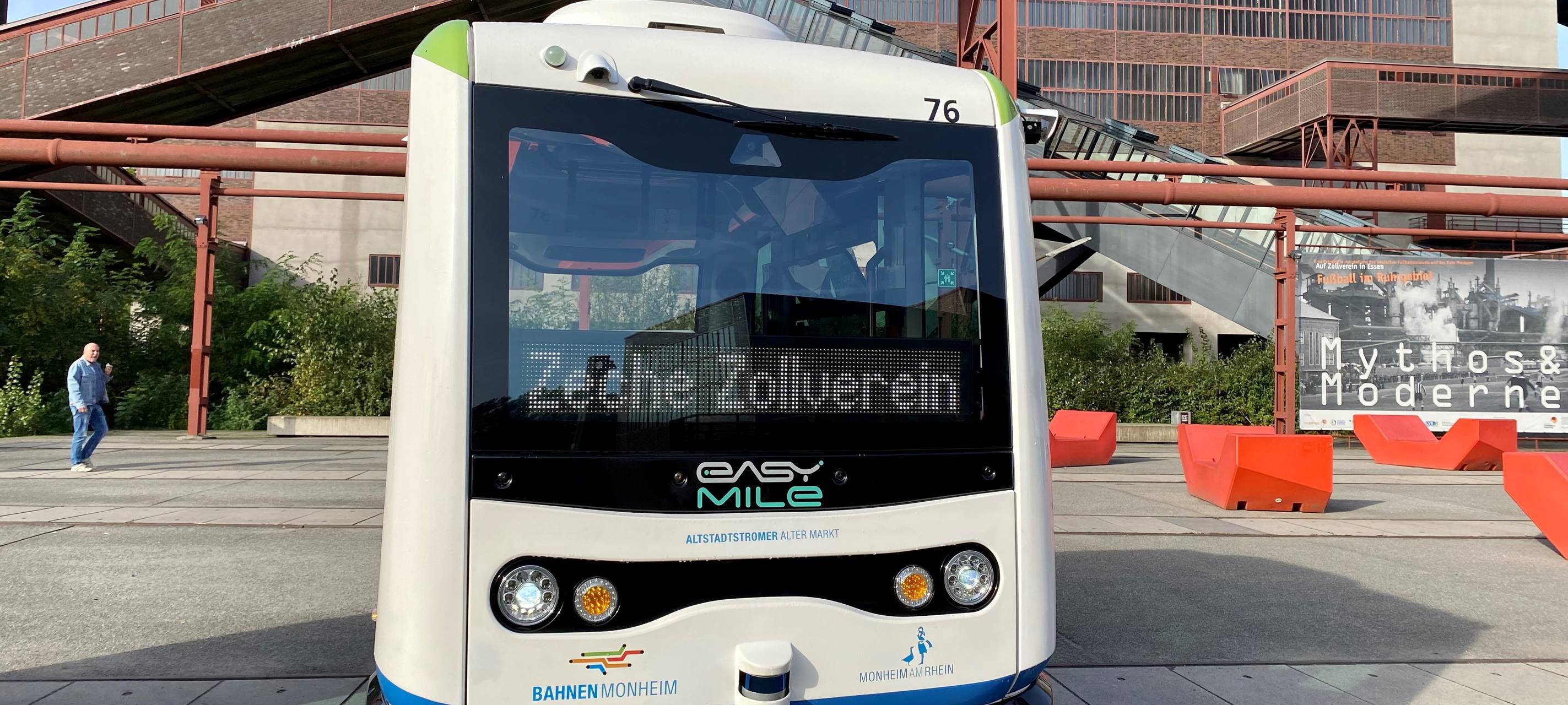 Zeche Zollverein in Essen: Autonome Busse bringen Besucher von A nach B