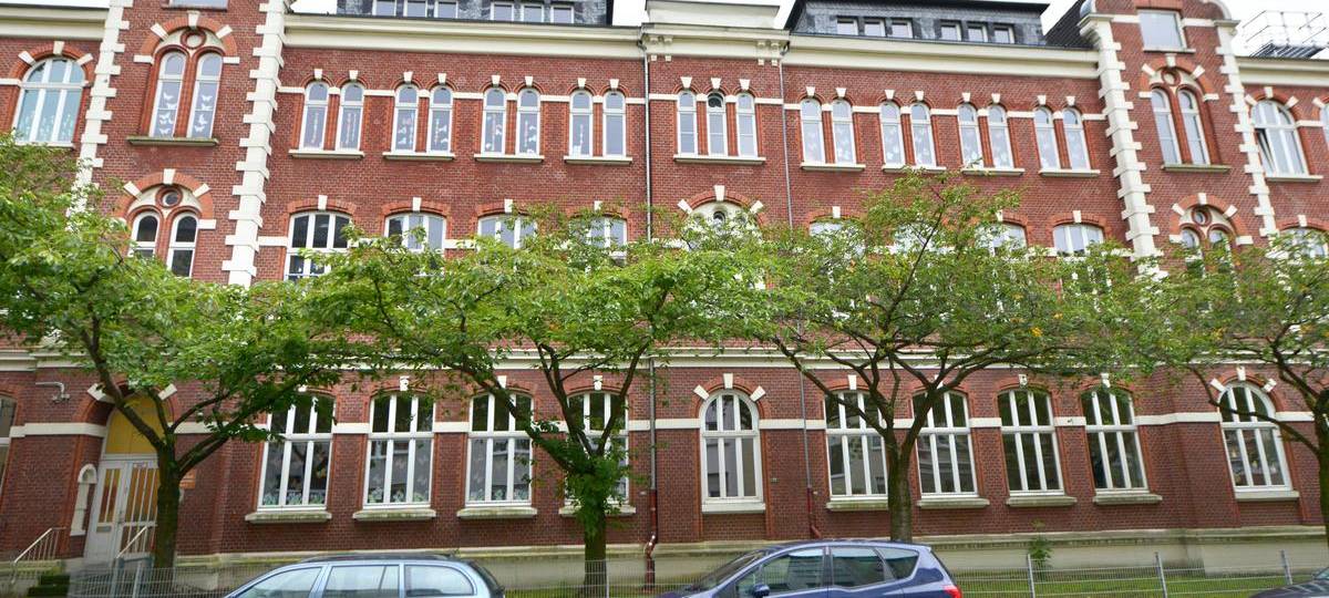 Menschliche Knochen in Essen neben Grundschule gefunden