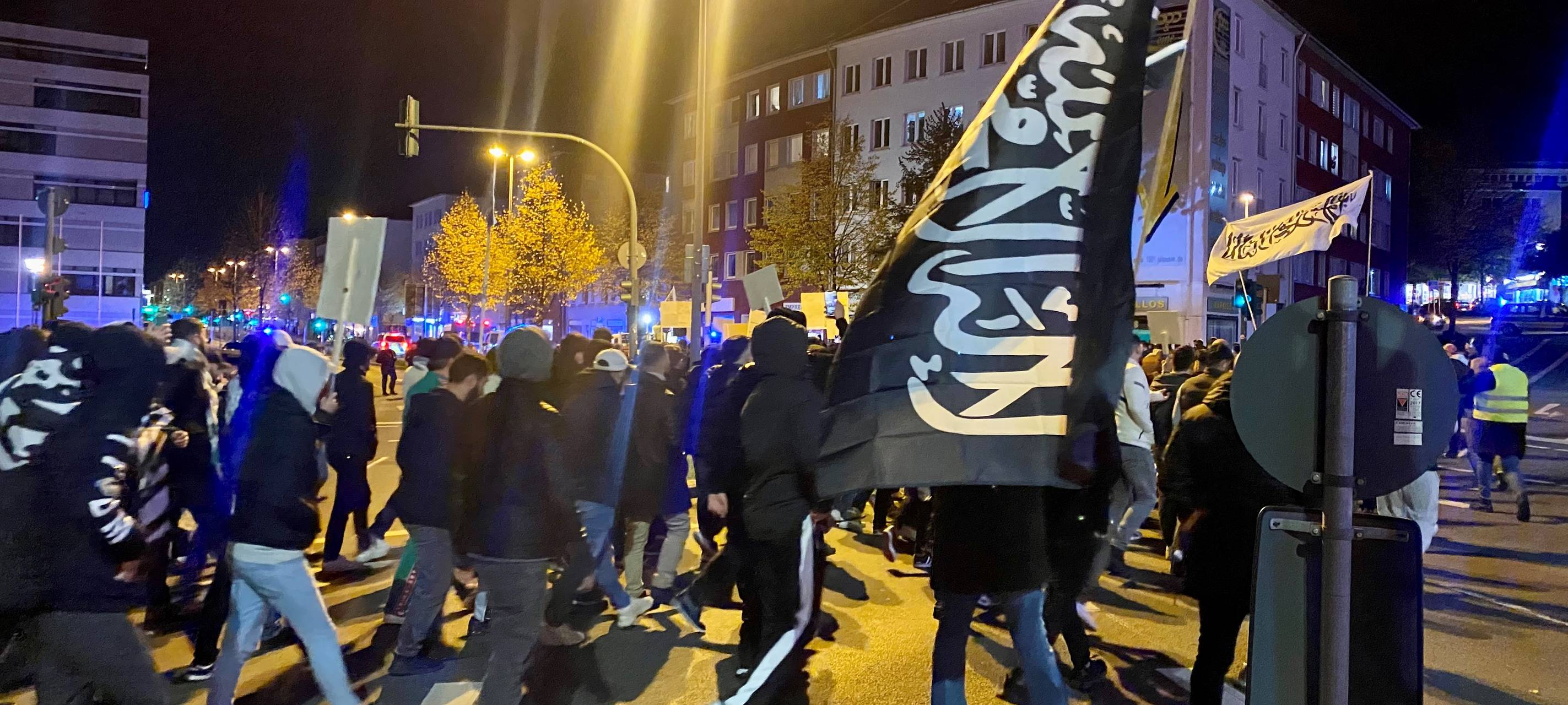 Pro-Palästina-Demo in Essen - auch Islamisten unter Demonstrierenden