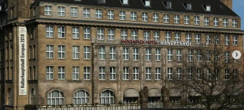 Schriftzug auf dem Handelshof in Essen: Was ist Eure Meinung?