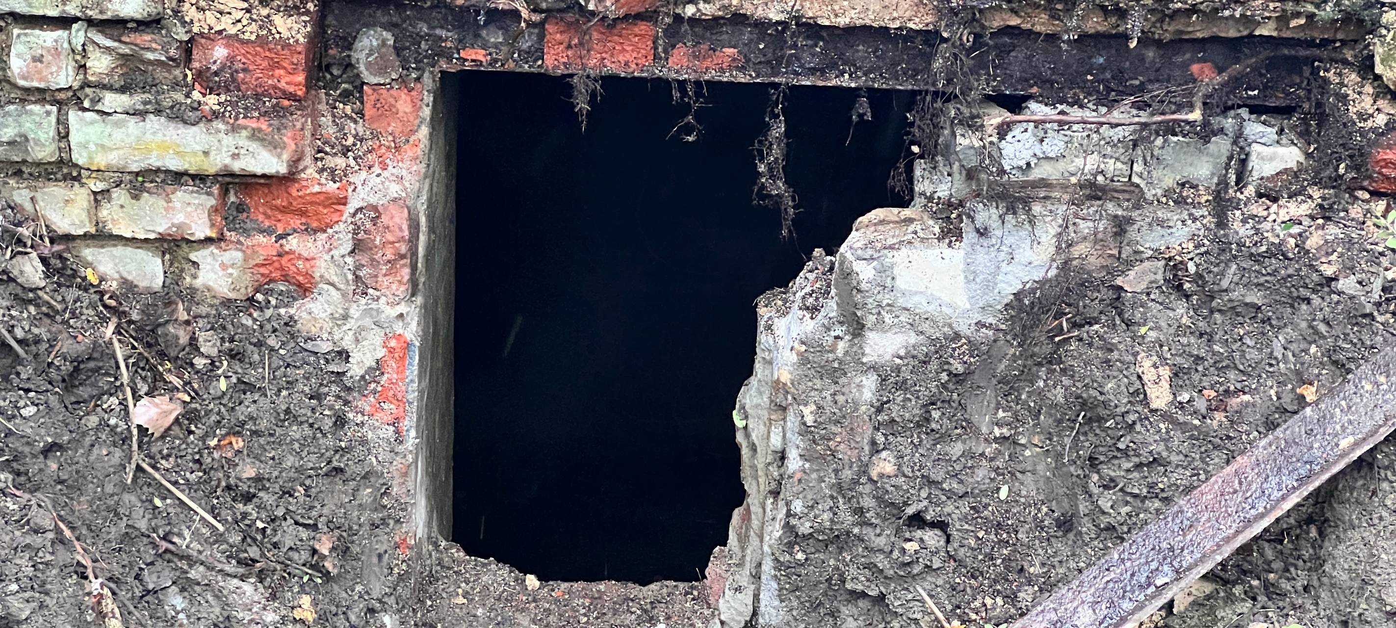 Gefährlicher Bunker in Essen wieder geöffnet - Feuerwehr im Einsatz