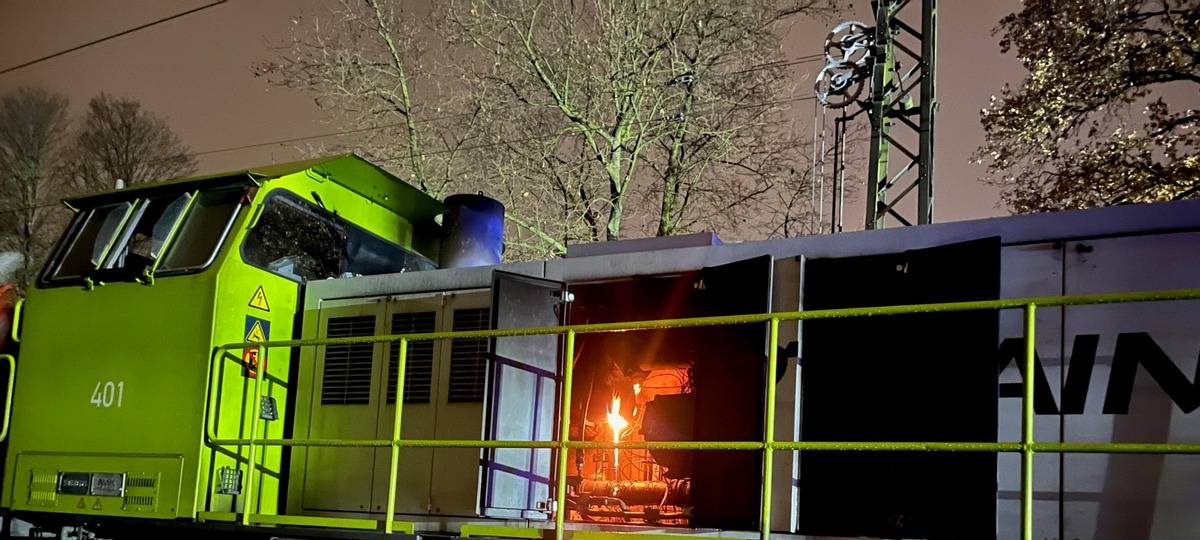 Diesellok in Essen in Flammen - keine verletzten Personen