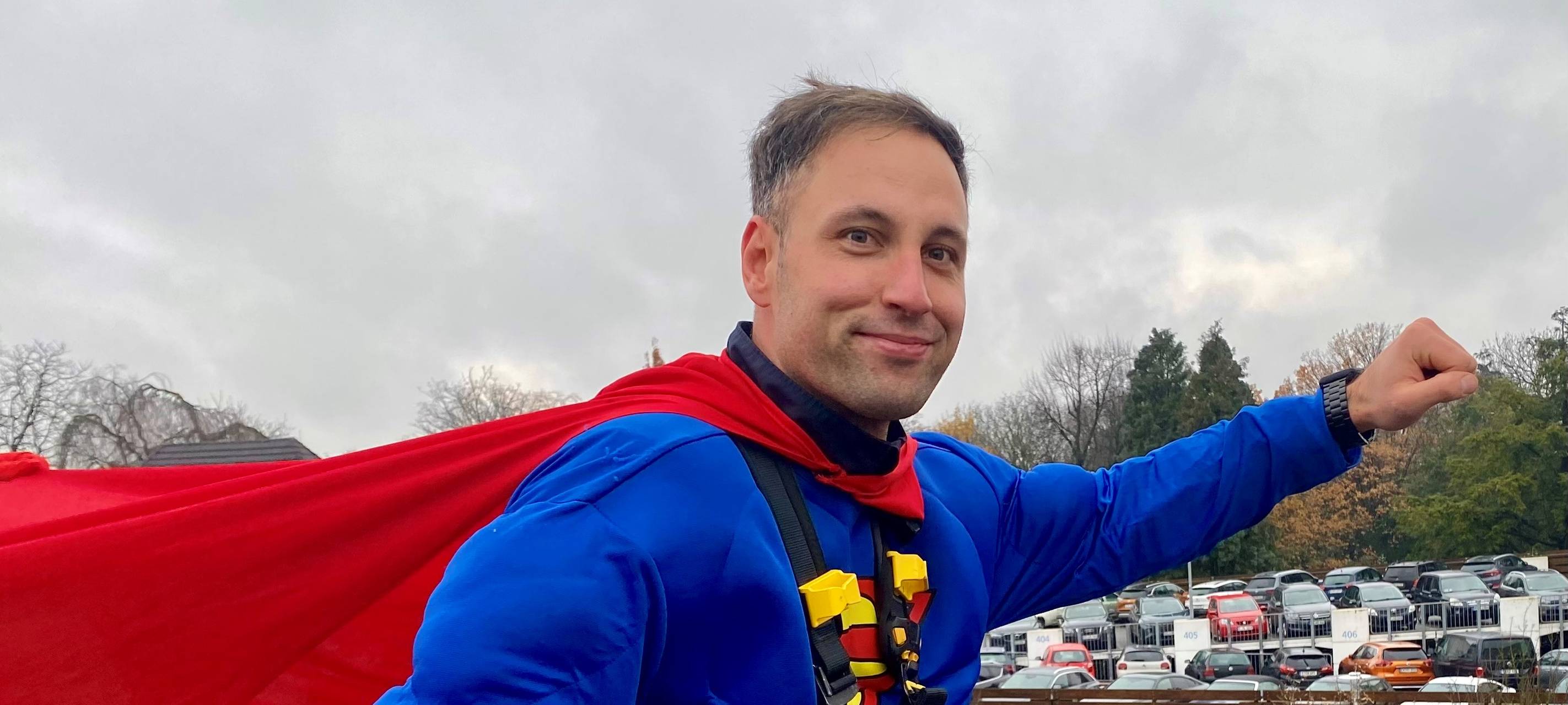 Feuerwehr Essen und der Nikolaus klettern vom Dach