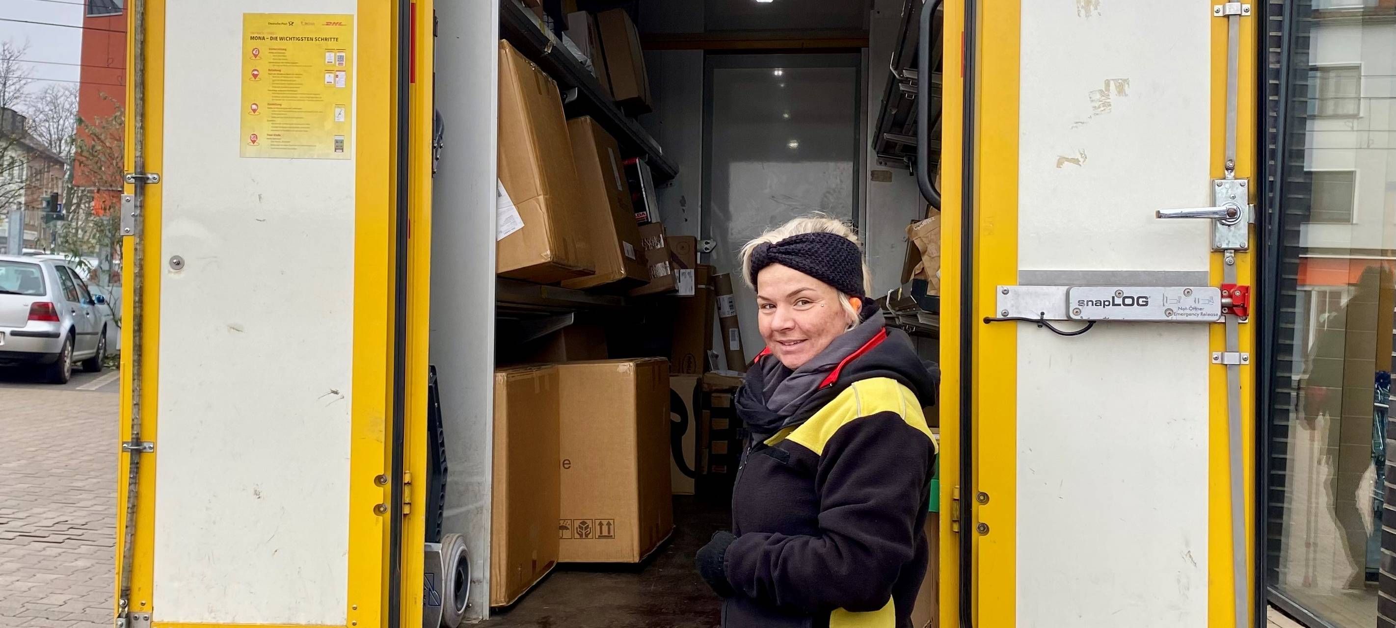 Paketboten in Essen haben viel Stress vor Weihnachten