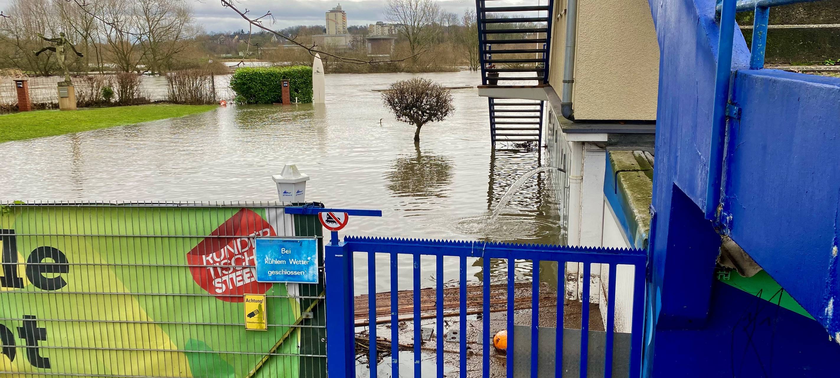 Hochwasser in Essen: Stresstest für Freibad