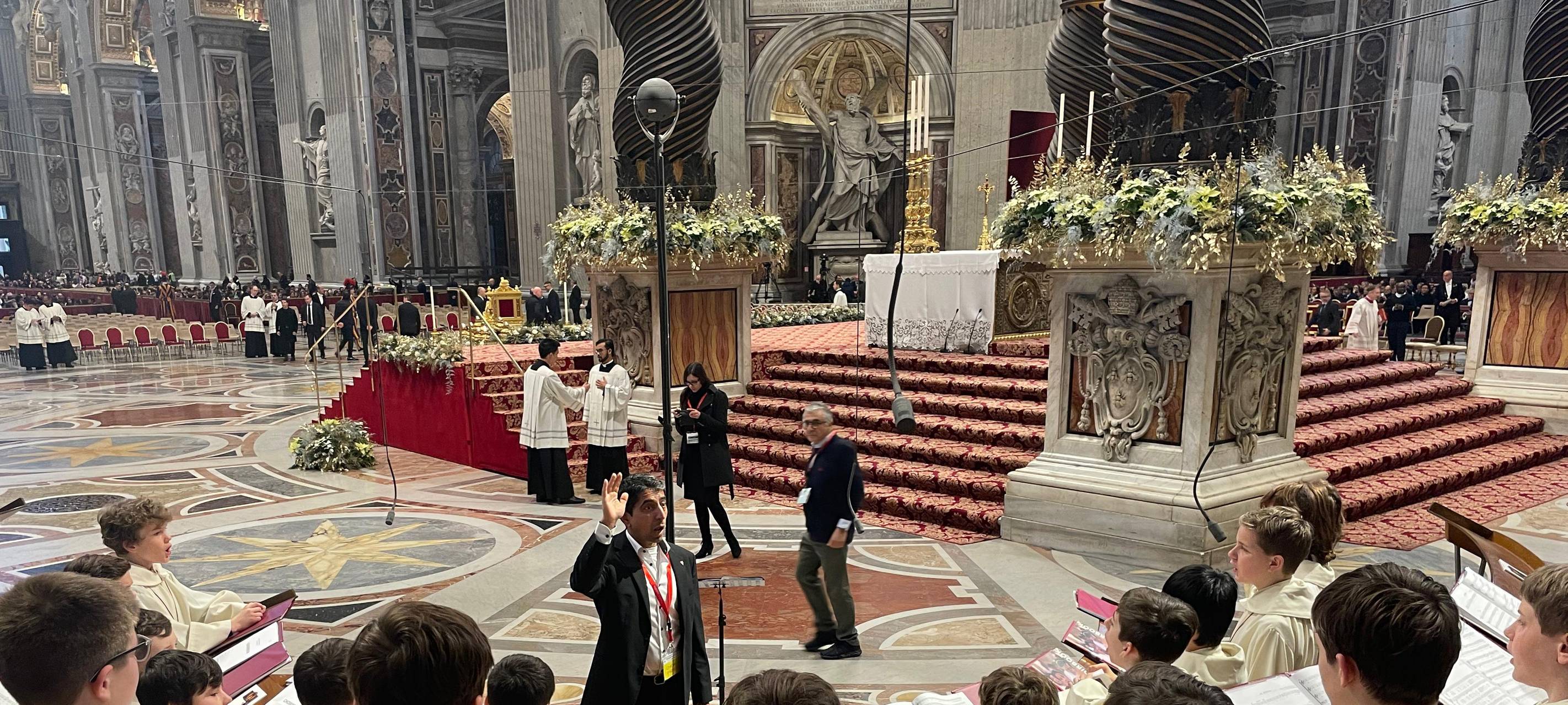 Domsingknaben Essen singen mit Papst Franziskus