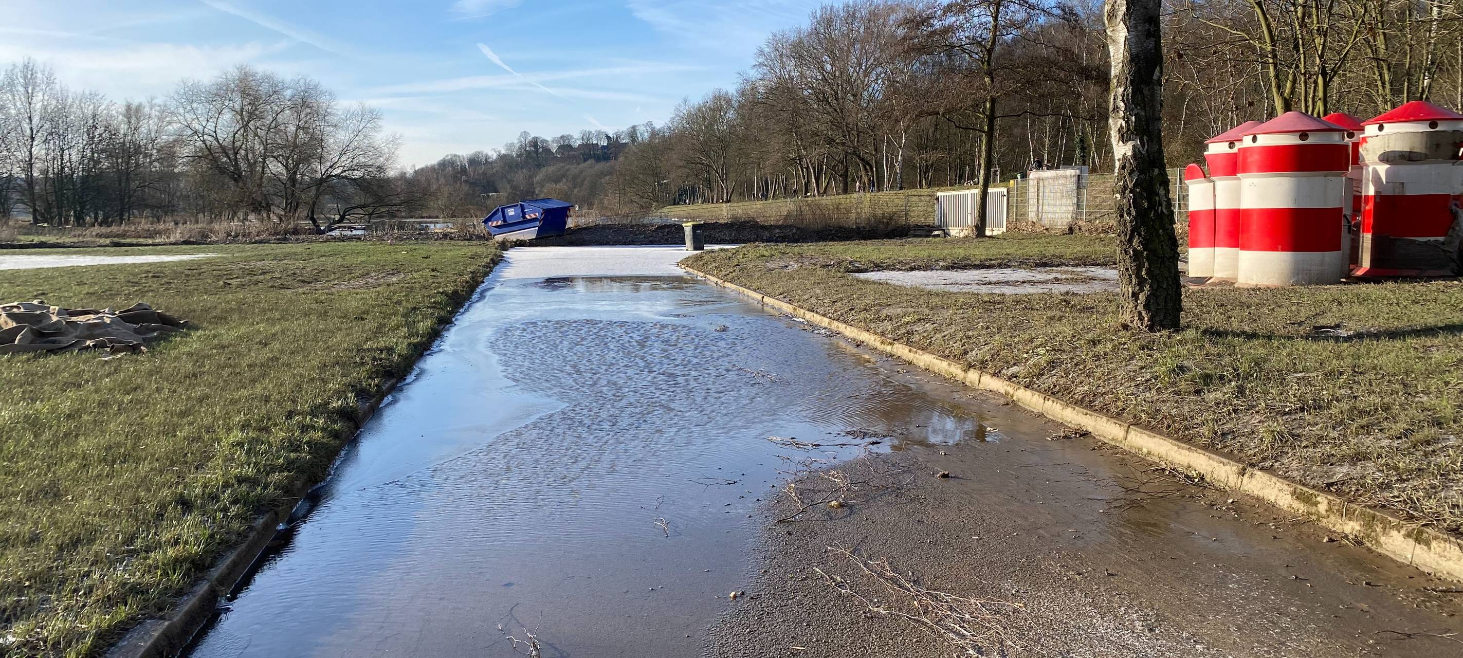 Schlamm nach Hochwasser in Essen-Steele