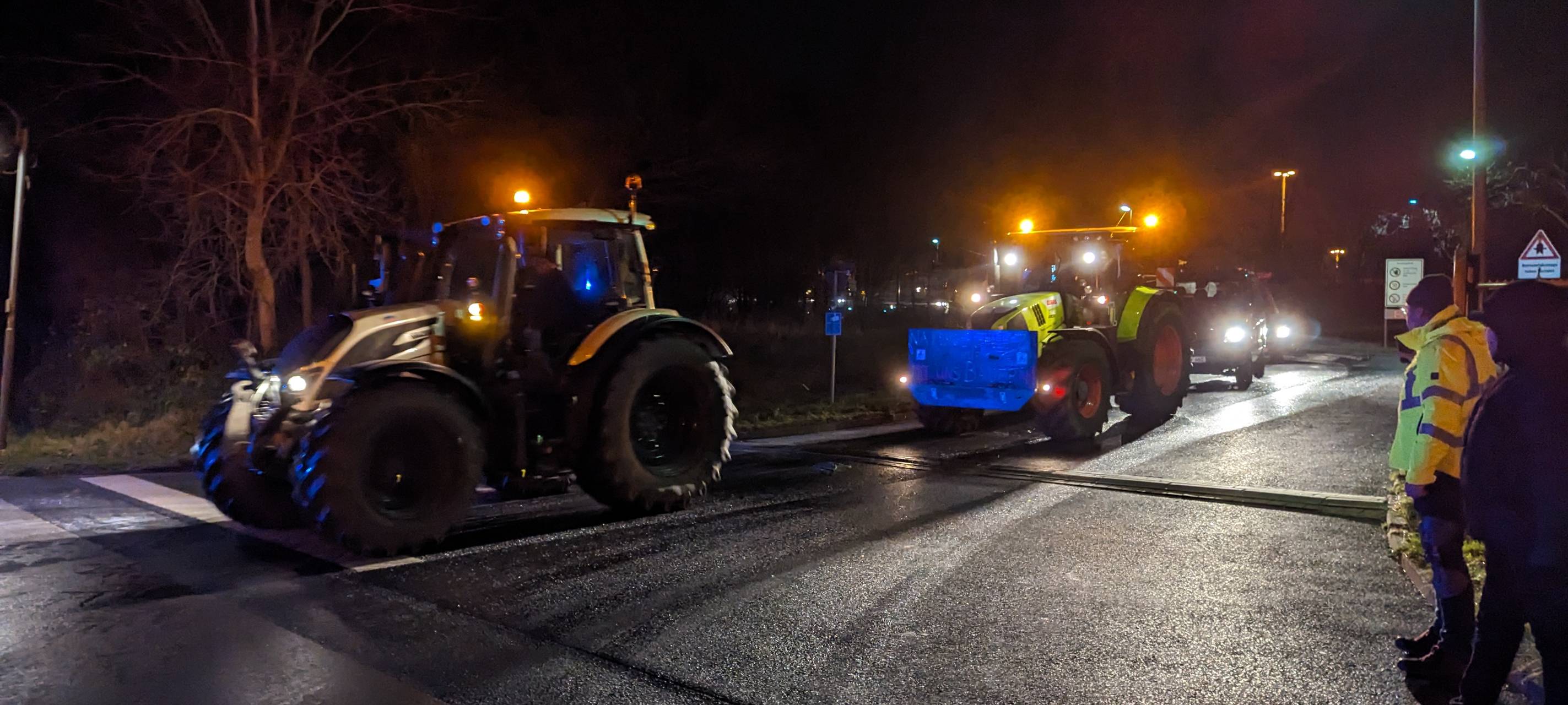 Bauernproteste in Essen: Große Treckerfahrt durch NRW