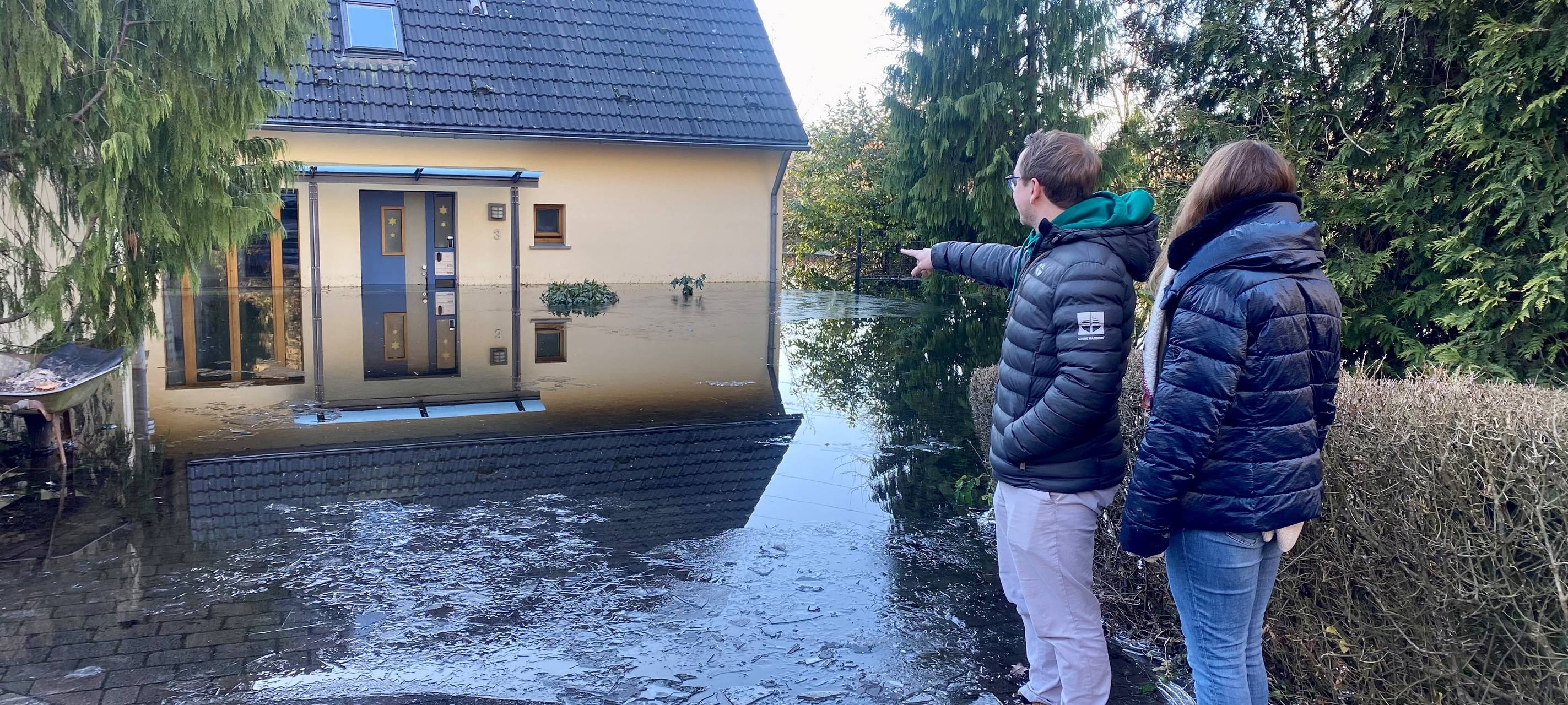 Haus in Essen-Überruhr im Wasser