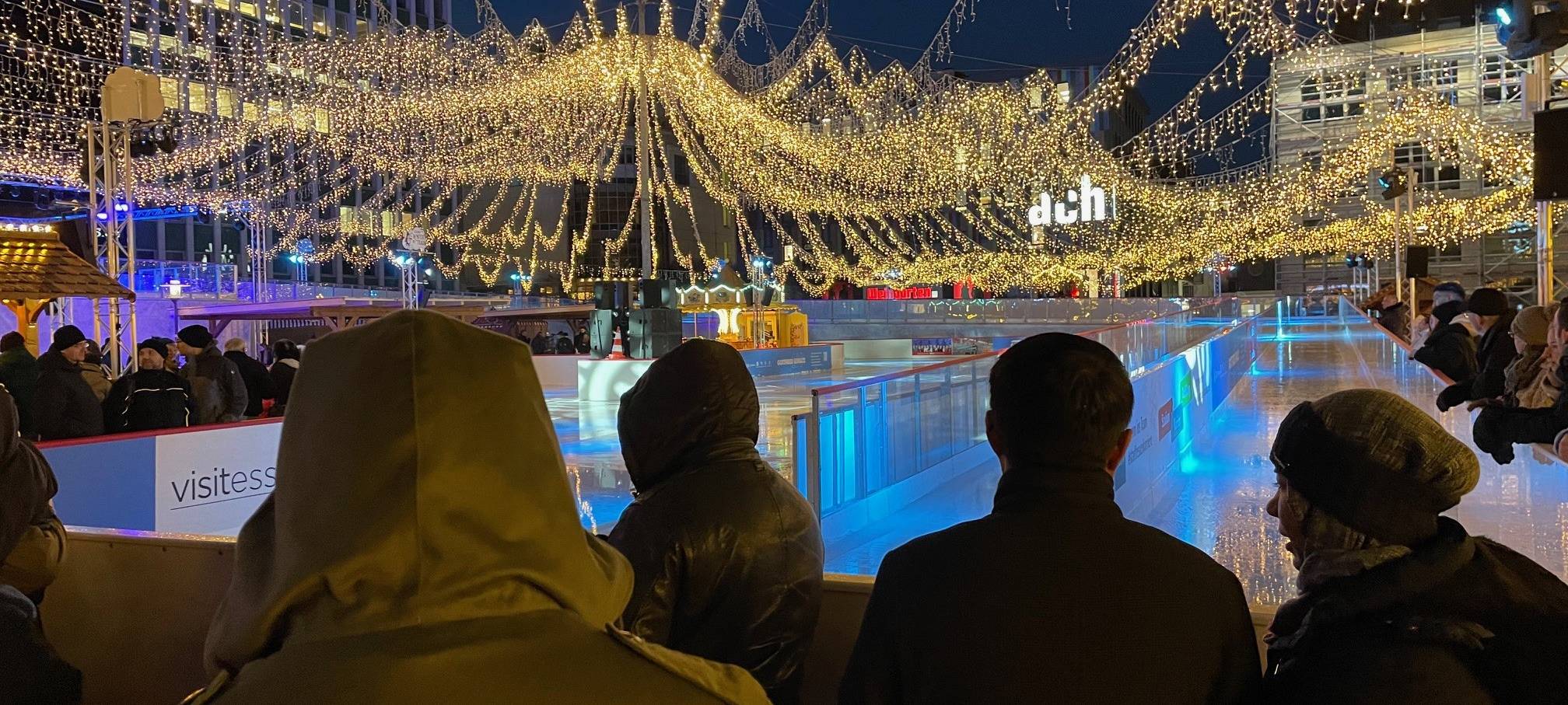 Wintertraum in Essen: XXL-Eisbahn - Programm, Öffnungszeiten und Preise