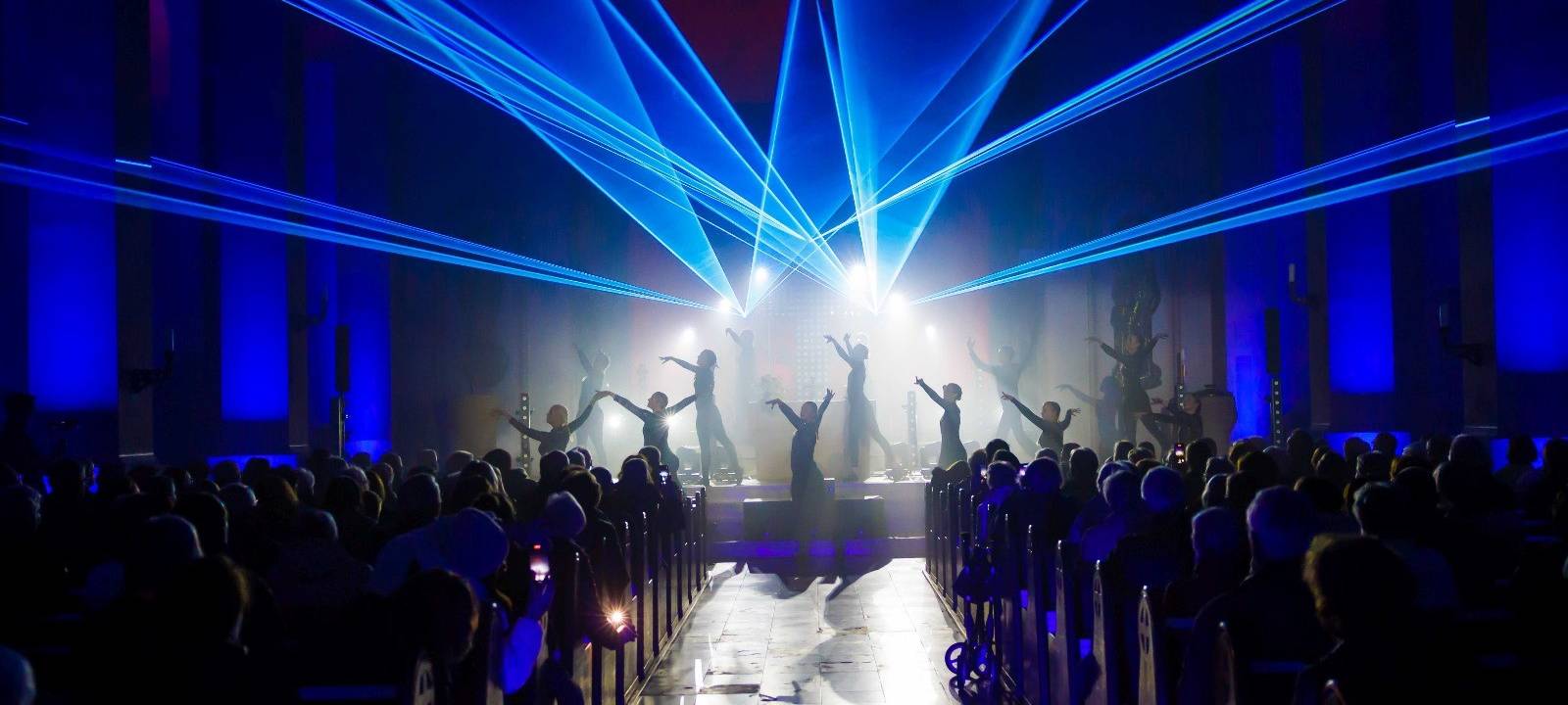 Ecclesia Lumina in Essen: Spektakuläre Licht-Show in der Kirche