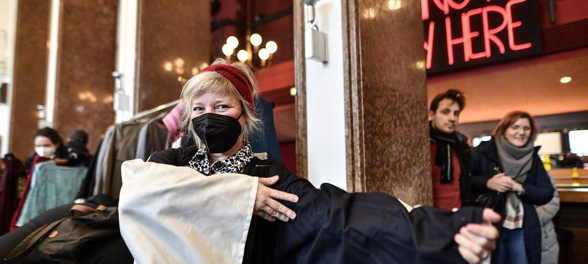 Ausgefallene Kostüme in Essen: Verkauf im Grillo-Theater