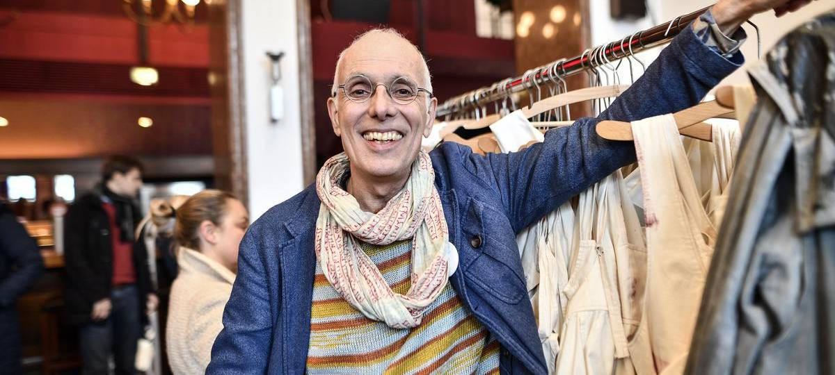 Ausgefallene Kostüme in Essen: Verkauf im Grillo-Theater