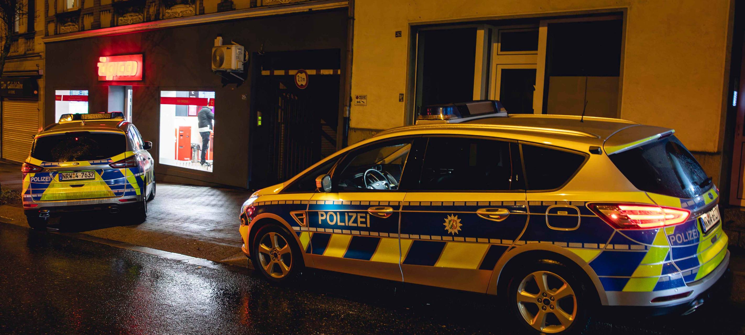Überfall auf Wettbüro in Essen: Täter werden gesucht